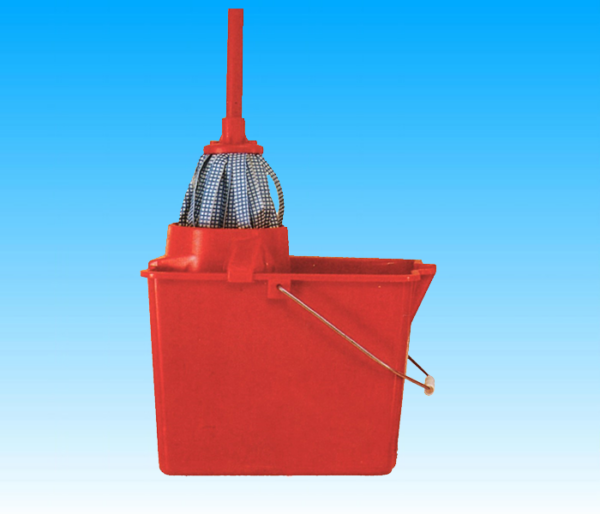 SECCHIO PER MOCIO, CON STRIZZATORE