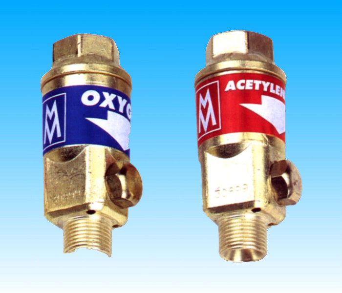 Valvola di sicurezza da abbinare obbligatoriamente all’uscita del riduttor